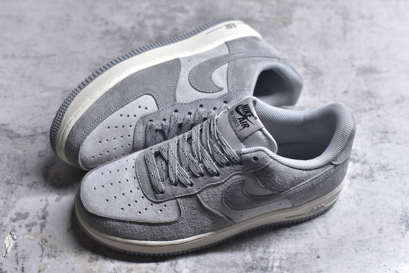 图片[7]-#Air Force 1 \’07 Low 阿基拉 原楦头原纸板 打造纯正空军版型 #专注外贸渠道 全掌内置蜂窝气垫 #原盒配件 原厂中底钢印、拉帮完美 官方同步上架 货号：DG3966-823 尺码：36 36.5 37.5 38 38.5 39 40 40.5 41 42 42.5 43 44 44.5 45-选品中心