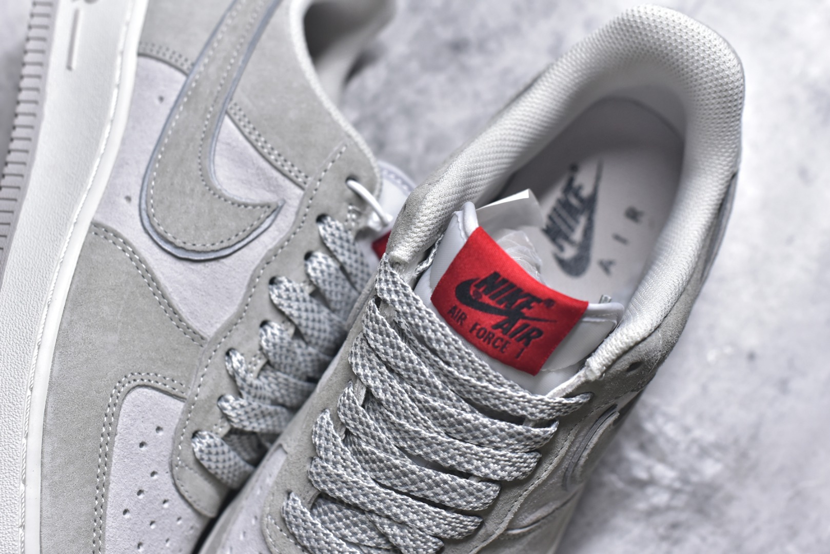 图片[9]-#Air Force 1 \’07 Low 阿基拉 原楦头原纸板 打造纯正空军版型 #专注外贸渠道 全掌内置蜂窝气垫 #原盒配件 原厂中底钢印、拉帮完美 官方同步上架 货号：PA0820-273 尺码：36 36.5 37.5 38 38.5 39 40 40.5 41 42 42.5 43 44 44.5 45-选品中心