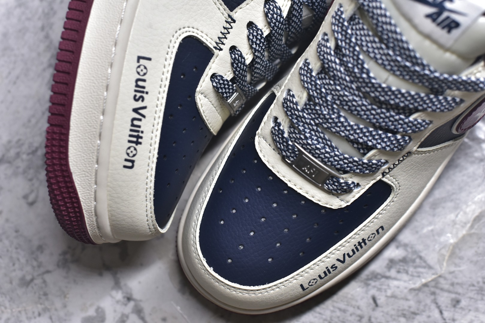 图片[8]-#海外限量发售！公司级NIke Air Force 1 \’07 Low “LV联名-蓝红拼接”空军一号 低帮 运动鞋 休闲鞋 折边针车 工艺难度大 原楦头原纸板 原装鞋盒 定制五金配件 内置全掌气垫 原厂鞋底 货号：JP8028-069 尺码：36 36.5 37.5 38 38.5 39 40 40.5 41 42 42.5 43 44 44.5 45-选品中心