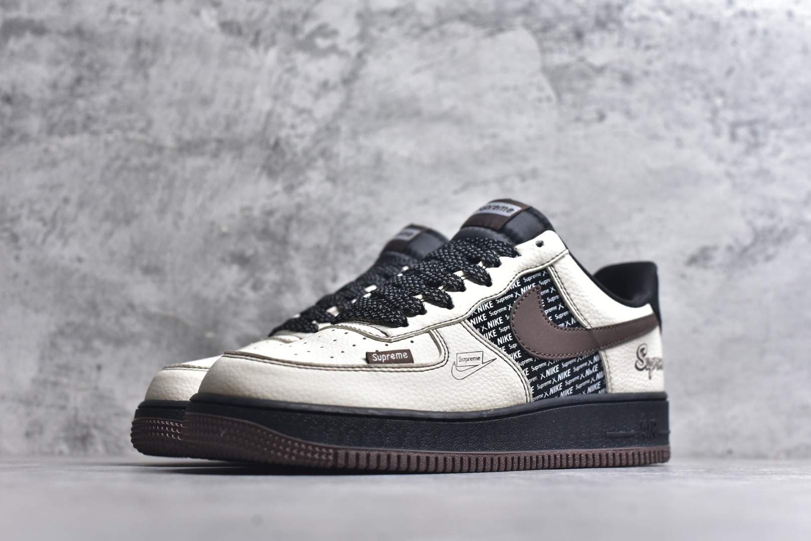 图片[2]-#海外爆款限量发售！高端定制Nike Air Force 1 \’07 Low “Superme联名—— 米白黑棕” 高端定制 低帮休闲板鞋 定制鞋盒 大厂纯原品质出货 超高清洁度 皮料切割干净无任何毛边 细节完美 货号：KD1688-004 尺码：36 36.5 37.5 38 38.5 39 40 40.5 41 42 42.5 43 44 44.5 45-选品中心