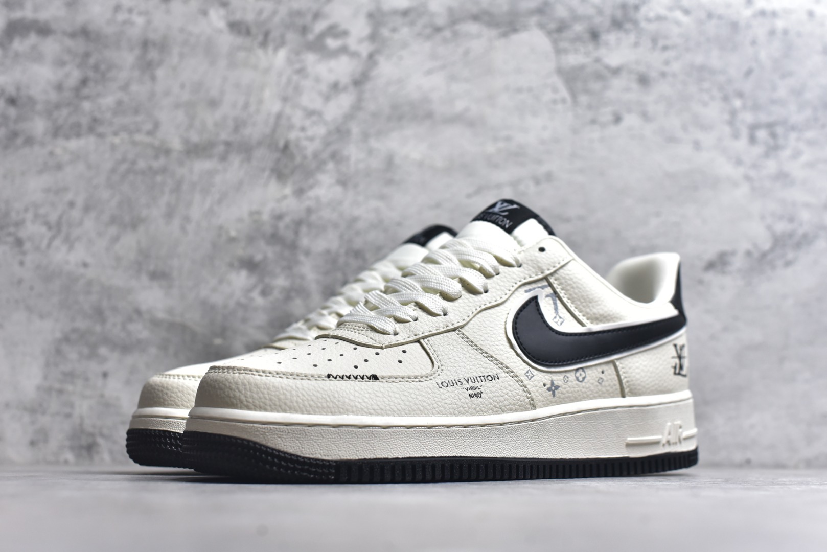 图片[2]-#海外限量发售！公司级Nike Air Force 1 \’07 Low “LV联名——车线米黑勾”空军一号 低帮 运动鞋 休闲鞋 折边针车 工艺难度大 原楦头原纸板 原装鞋盒 定制五金配件 内置全掌气垫 原厂鞋底 货号：LD1999-001 尺码：36 36.5 37.5 38 38.5 39 40 40.5 41 42 42.5 43 44 44.5 45-选品中心