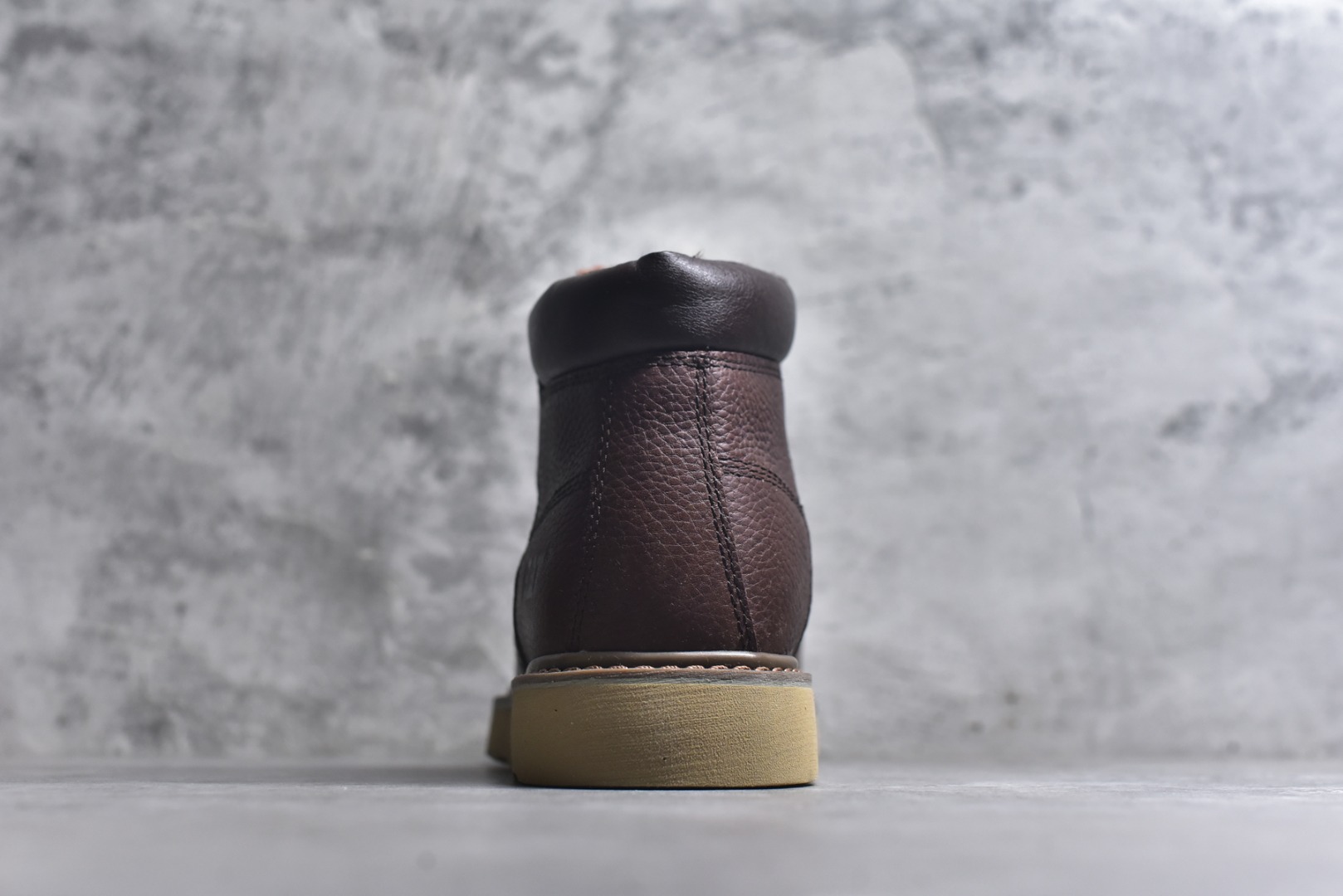 图片[5]-#天猫同款CAT/卡特723600户外工装轻底中帮休闲马丁靴系列 广东大厂品质 全新工艺升级 全鞋摔花进口牛皮材料 大底到五金都是代工厂原材料制作 同原版固特异永不开胶工艺 好货不杀猪 首单质量严格把控 全网独家首发 品质毋庸置疑 全套官网统一包装 今年冬季防寒户外专用 日常随意搭配 尺码：39 40 41 42 43 44（皮鞋码）-选品中心