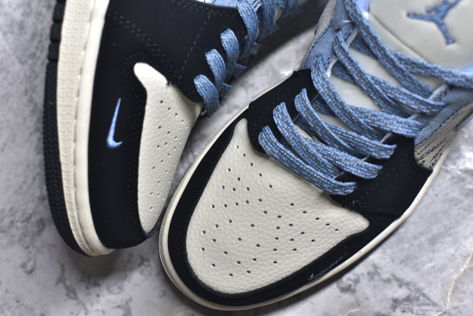 图片[8]-#海外爆款限量发售！高端定制Air Jordan 1 Low AJ1 乔1 “巴黎世家联名—水洗牛仔蓝”高端定制 低帮复古篮球鞋 #定制鞋盒 大厂纯原品质出货 超高清洁度 皮料切割干净无任何毛边 细节完美 货号：LD8888-010 尺码：36 36.5 37.5 38 38.5 39 40 40.5 41 42 42.5 43 44 44.5 45-选品中心