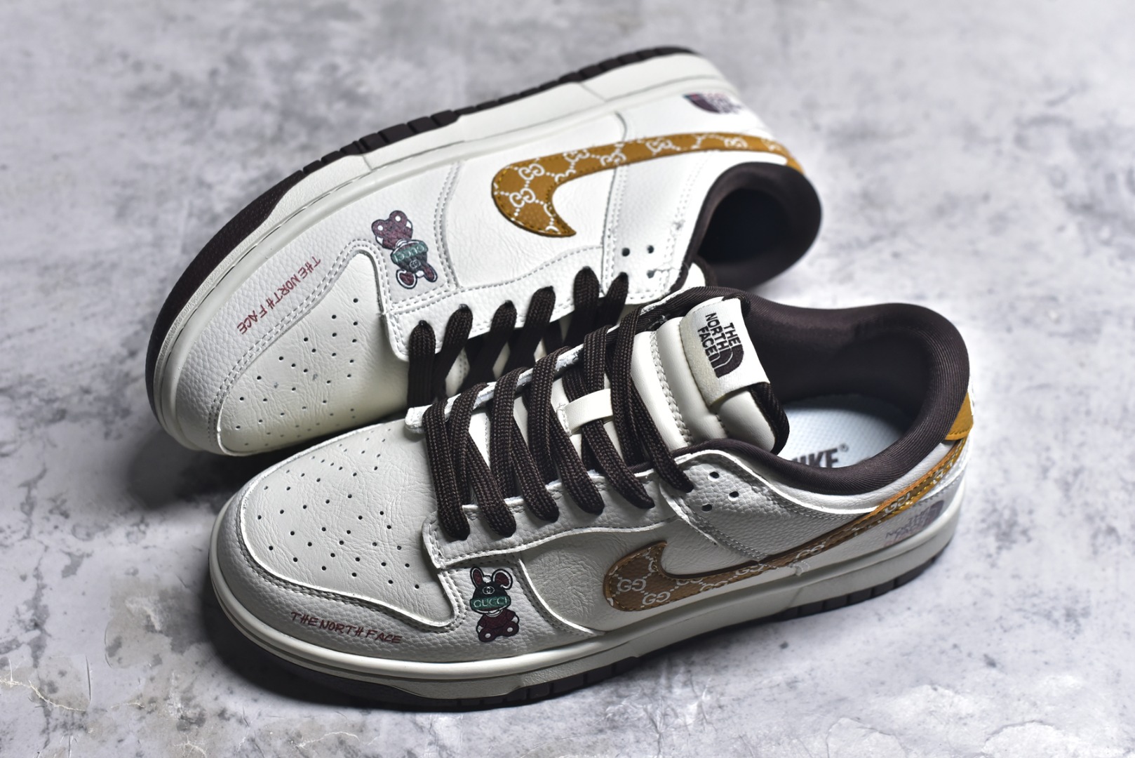 图片[7]-#Nike SB Dunk Low GUCCI联名“——白黑棕” 高端定制 低帮休闲板鞋 定制鞋盒 高级夜光效果 Ortholite鞋垫透气防臭 大厂纯原品质出货 超高清洁度 皮料切割干净无任何毛边 细节完美 货号：YF9511-916 尺码：36 36.5 37.5 38 38.5 39 40 40.5 41 42 42.5 43 44 44.5 45-选品中心