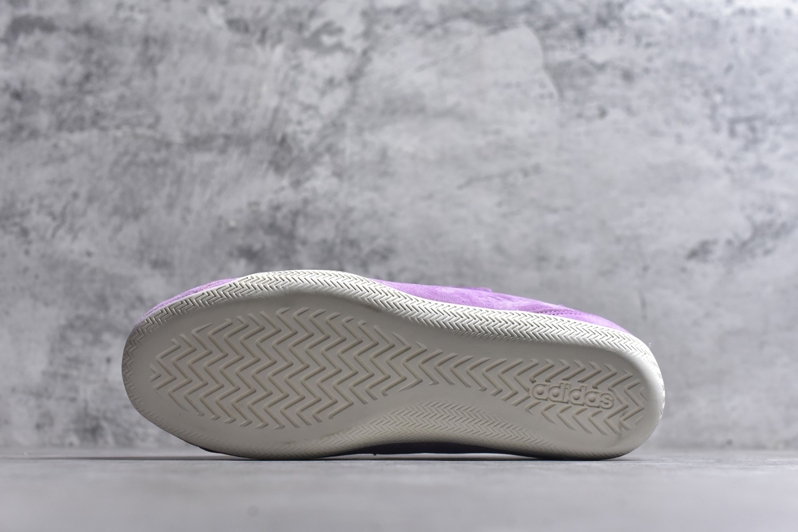 图片[6]-#AD FOS URBAN REVERIE 舒适百搭 耐磨 低帮 生活休闲鞋 KJ4035 实拍调校N版已经零色差零失真 百分百还原实物色彩所见即所得 不存在货不对板色差等低级问题 选购参考实物拍摄 不混卖不参货 只用心做好货严格选品 承诺混一赔十 尺码：35.5-40\”},\”commodity\”：{\”time\”：\”2025/12/20-选品中心