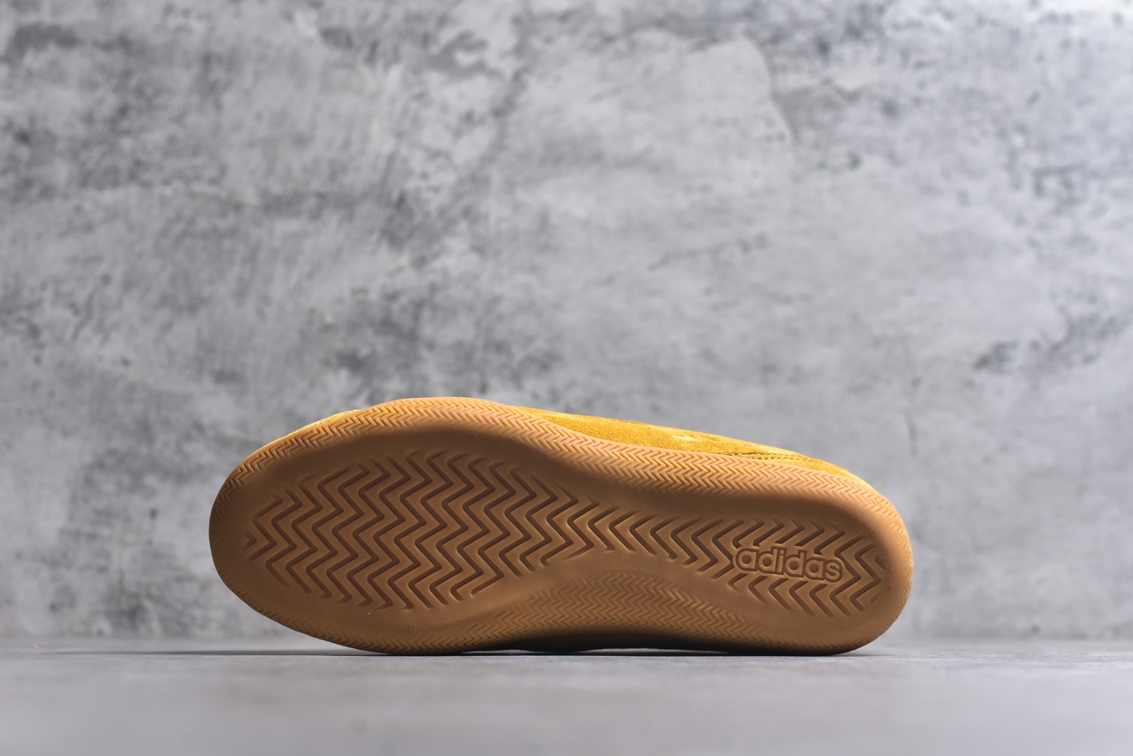 图片[6]-#AD FOS URBAN REVERIE 舒适百搭 耐磨 低帮 生活休闲鞋 KJ4036 实拍调校N版已经零色差零失真 百分百还原实物色彩所见即所得 不存在货不对板色差等低级问题 选购参考实物拍摄 不混卖不参货 只用心做好货严格选品 承诺混一赔十 尺码：36 36.5 37.5 38 38.5 39 40 40.5 41 42 42.5 43 44 44.5 45-选品中心