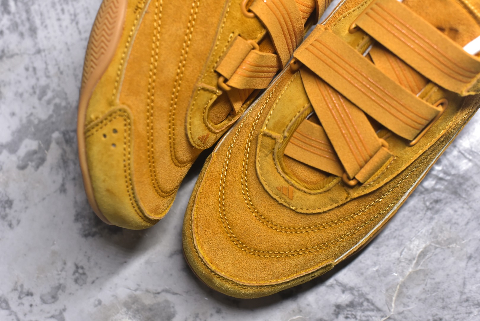 图片[8]-#AD FOS URBAN REVERIE 舒适百搭 耐磨 低帮 生活休闲鞋 KJ4036 实拍调校N版已经零色差零失真 百分百还原实物色彩所见即所得 不存在货不对板色差等低级问题 选购参考实物拍摄 不混卖不参货 只用心做好货严格选品 承诺混一赔十 尺码：36 36.5 37.5 38 38.5 39 40 40.5 41 42 42.5 43 44 44.5 45-选品中心