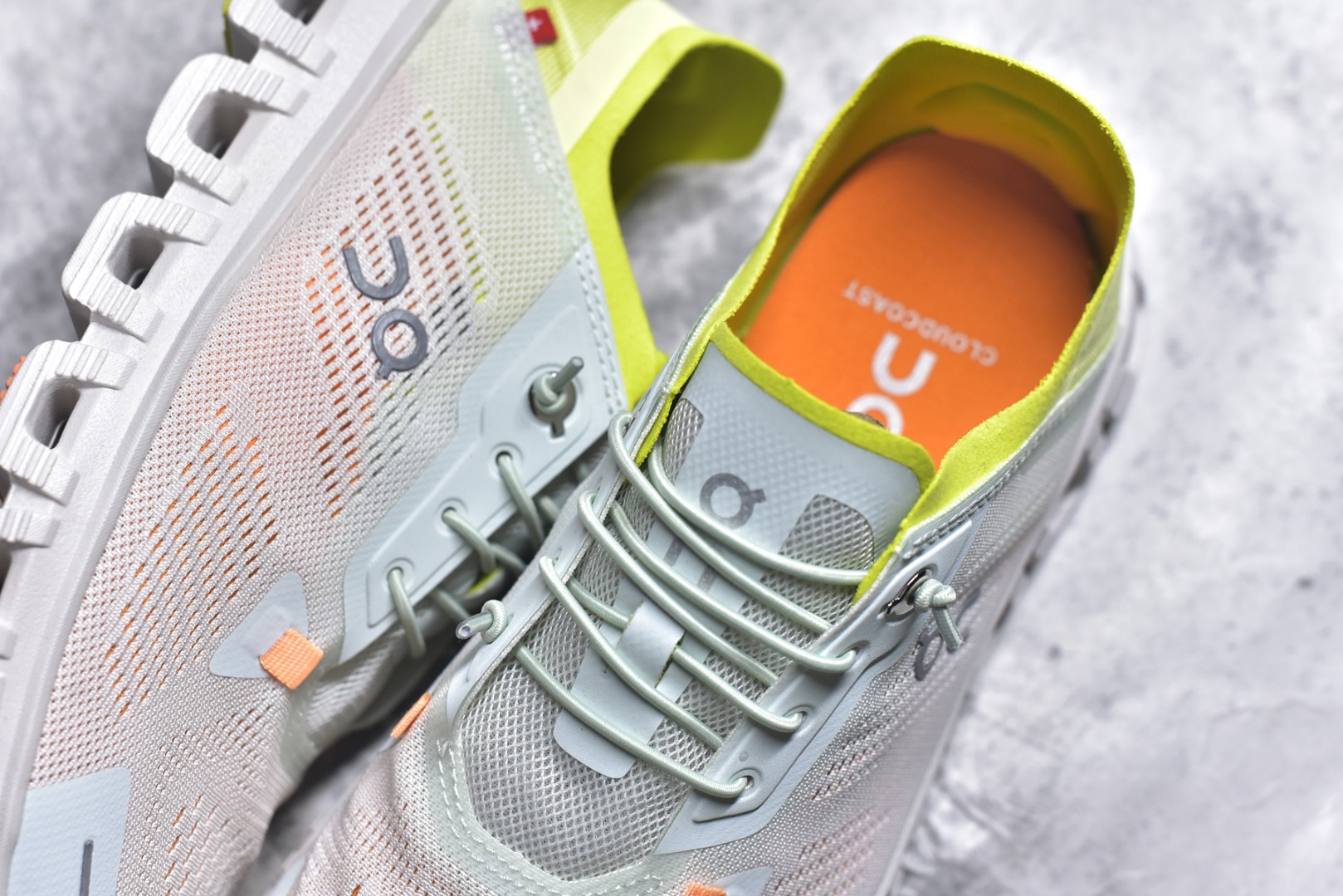 图片[9]-#On昂跑 Cloud 6 Coast 轻量运动休闲鞋 轻量透气的工程网格结合环保人造麂皮 衬托出活力醒目的视觉效果 饰有品牌Logo的TPU鞋带扣 让系带方式别具一格 是日常穿搭旅行和城市探索的理想之选 货号：3MF10030162 尺码：36 36.5 37.5 38 38.5 39 40 40.5 41 42 42.5 43 44 45-选品中心