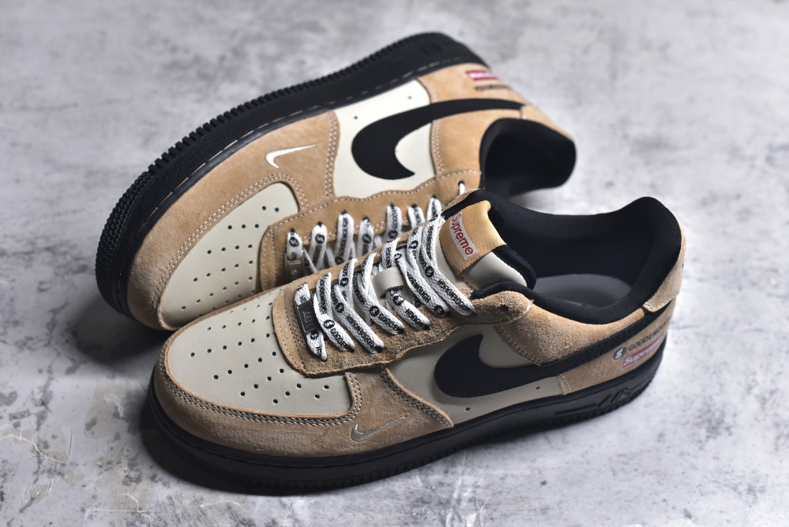 图片[7]-#NK Air Force 1 \’07 Low Supreme 藤原浩 联名–黑棕空军一号低帮 运动鞋 休闲鞋 折边针车 头层猪巴戈 工艺难度大 原楦头原纸板 高端定制鞋盒 原厂鞋底 超高清洁度 细节完美 货号：YF9511-810 尺码：36 36.5 37.5 38 38.5 39 40 40.5 41 42 42.5 43 44 44.5 45-选品中心