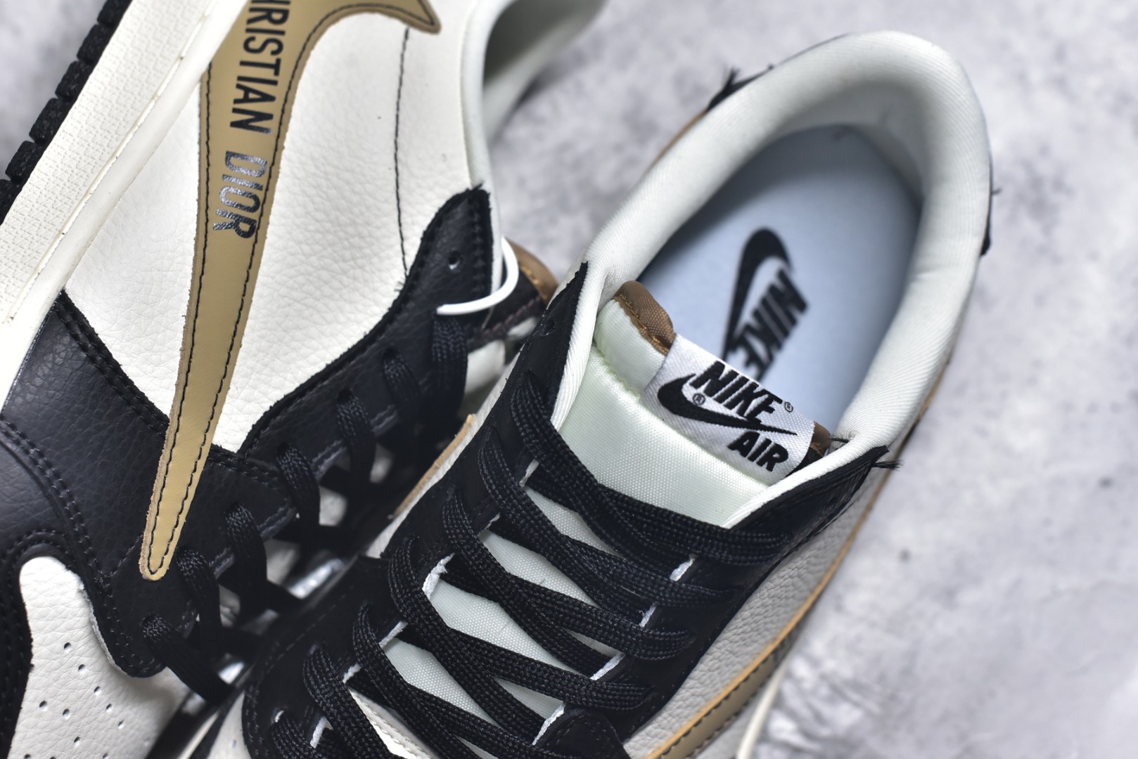 图片[9]-#海外爆款限量发售！ Travis Scott x Jordan 1 Low “迪奥联名——米黑卡其棕” 高端定制 乔丹倒勾低帮休闲板鞋 大厂纯原品质出货 纯正版型 定制鞋盒 皮料切割干净无任何毛边 细节完美 超高清洁度 货号：DD7866-100 尺码：36 36.5 37.5 38 38.5 39 40 40.5 41 42 42.5 43 44 44.5 45-选品中心