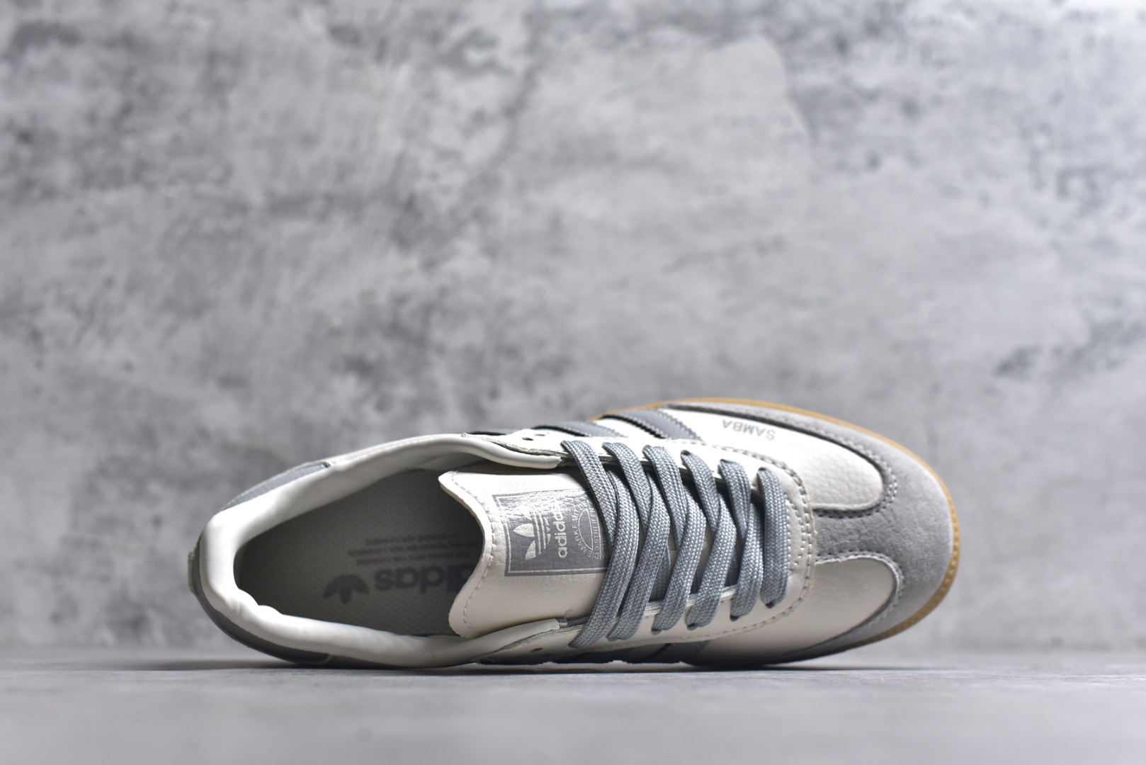 图片[4]-#独家实拍✨Adidas SAMBA OG 德训鞋 高端定制桑巴系列 大厂纯原品质出货 超高清洁度 细节完美 舒适百搭 低帮休闲板鞋 男女同款 货号：XR0013 尺码：36 36.5 37 38 38.5 39 40 40.5 41 42 42.5 43 44 44.5 45-选品中心