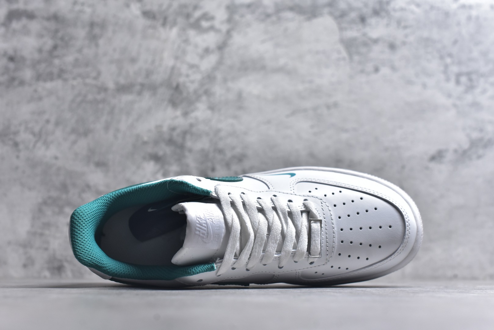 图片[4]-#海外限量发售！公司级NIke Air Force 1 \’07 Low “十二生肖”空军一号 低帮 运动鞋 休闲鞋 折边针车 工艺难度大 原楦头原纸板 原装鞋盒 定制五金配件 内置全掌气垫 原厂鞋底 货号：CW2288-111 尺码：36 36.5 37.5 38 38.5 39 40 40.5 41 42 42.5 43 44 44.5 45-选品中心