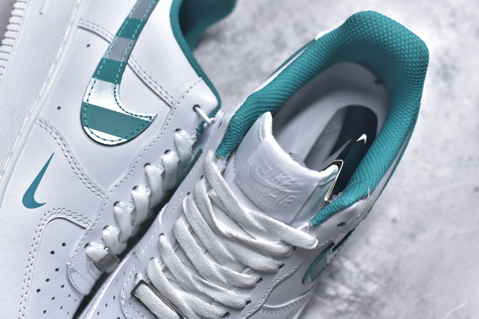 图片[9]-#海外限量发售！公司级NIke Air Force 1 \’07 Low “十二生肖”空军一号 低帮 运动鞋 休闲鞋 折边针车 工艺难度大 原楦头原纸板 原装鞋盒 定制五金配件 内置全掌气垫 原厂鞋底 货号：CW2288-111 尺码：36 36.5 37.5 38 38.5 39 40 40.5 41 42 42.5 43 44 44.5 45-选品中心