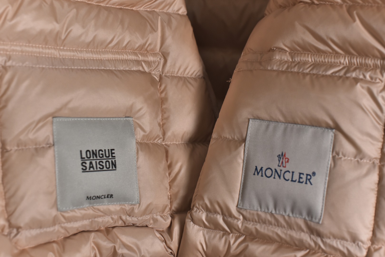 图片[9]-#Moncler盟可睐 Lans系列 Short Down Jacket SS26纯色拉链立领长袖羽绒服 女款现货供应 全年售后❗️ 温馨提示❗️（只做高端产品） DF巅峰 踏上巅峰❗️ 货号：L10931A1010053048529 颜色：黑色 浅粉色 白色 尺码：1-2-3-4-5-选品中心
