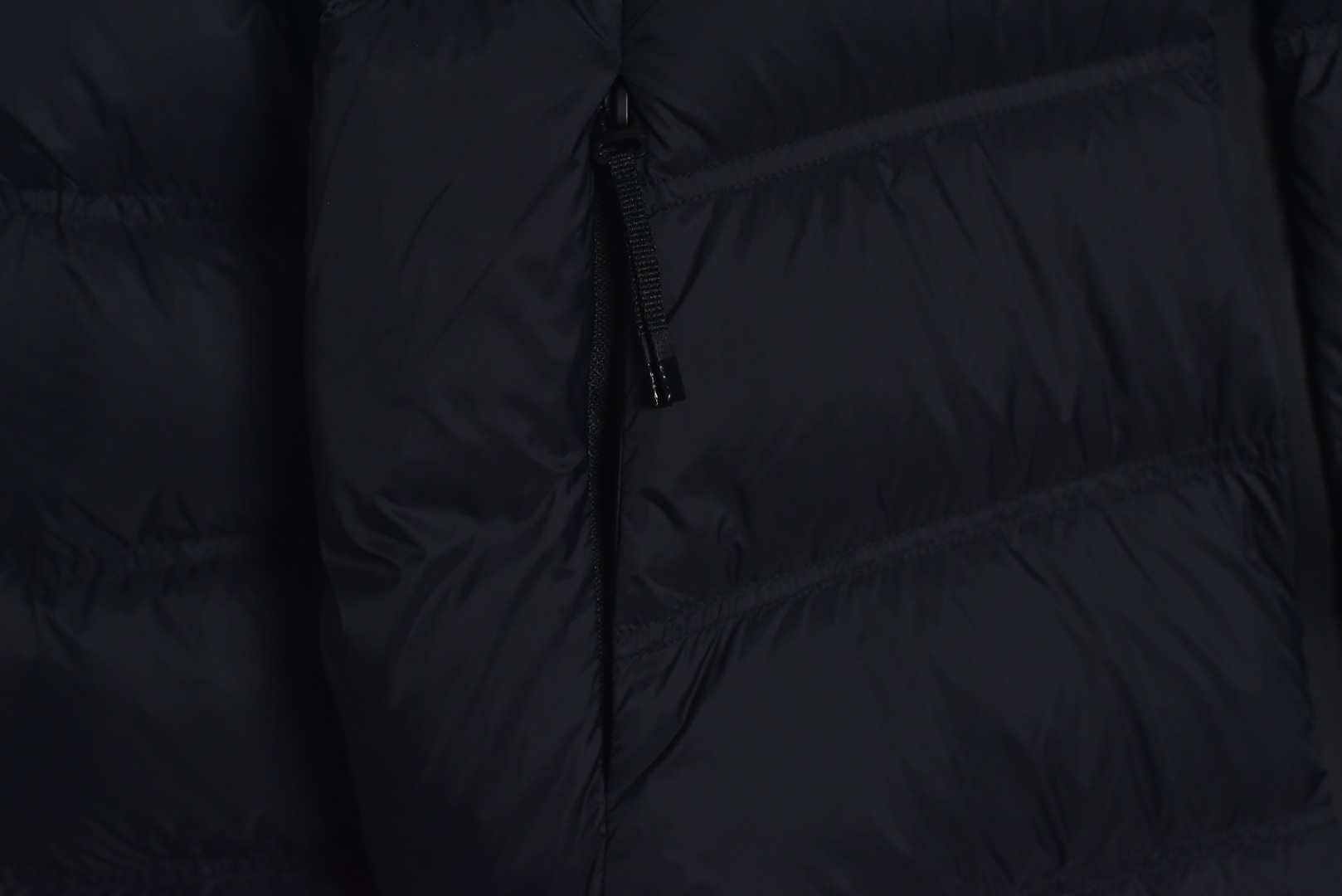 图片[7]-#MONCLER盟可睐Citala-FW24休闲简约舒适亲肤连帽反光羽绒服系列❗️ 现货供应 全年售后❗️ 温馨提示❗️（只做高端产品） DF巅峰 踏上巅峰❗️ 货号：K10911A005-650 颜色：黑色 尺码：1-2-3-4-5-6-选品中心