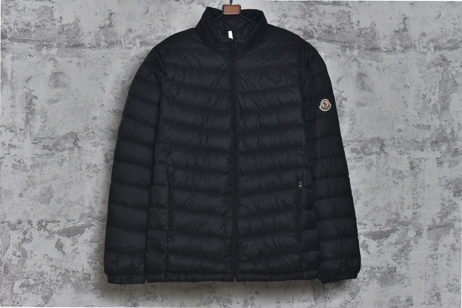 #Moncler盟可睐 Arnique系列 外套翻领拉链排骨羽绒服 男女同款 全年售后❗️ 温馨提示❗️（只做高端产品） DF巅峰 踏上巅峰❗️ 颜色：黑色 尺码：1-2-3-4-5-6-选品中心