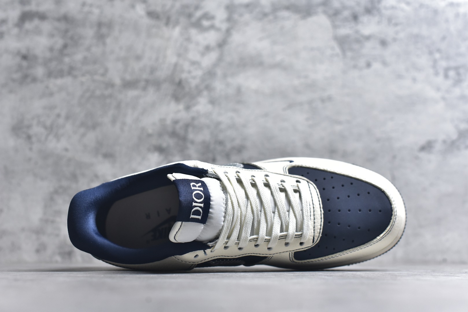 图片[4]-#海外限量发售！公司级NIke Air Force 1 \’07 Low “北面联名”空军一号 低帮 运动鞋 休闲鞋 折边针车 工艺难度大 原楦头原纸板 原装鞋盒 定制五金配件 内置全掌气垫 原厂鞋底 货号：QY6818-523 尺码：36 36.5 37.5 38 38.5 39 40 40.5 41 42 42.5 43 44 44.5 45-选品中心