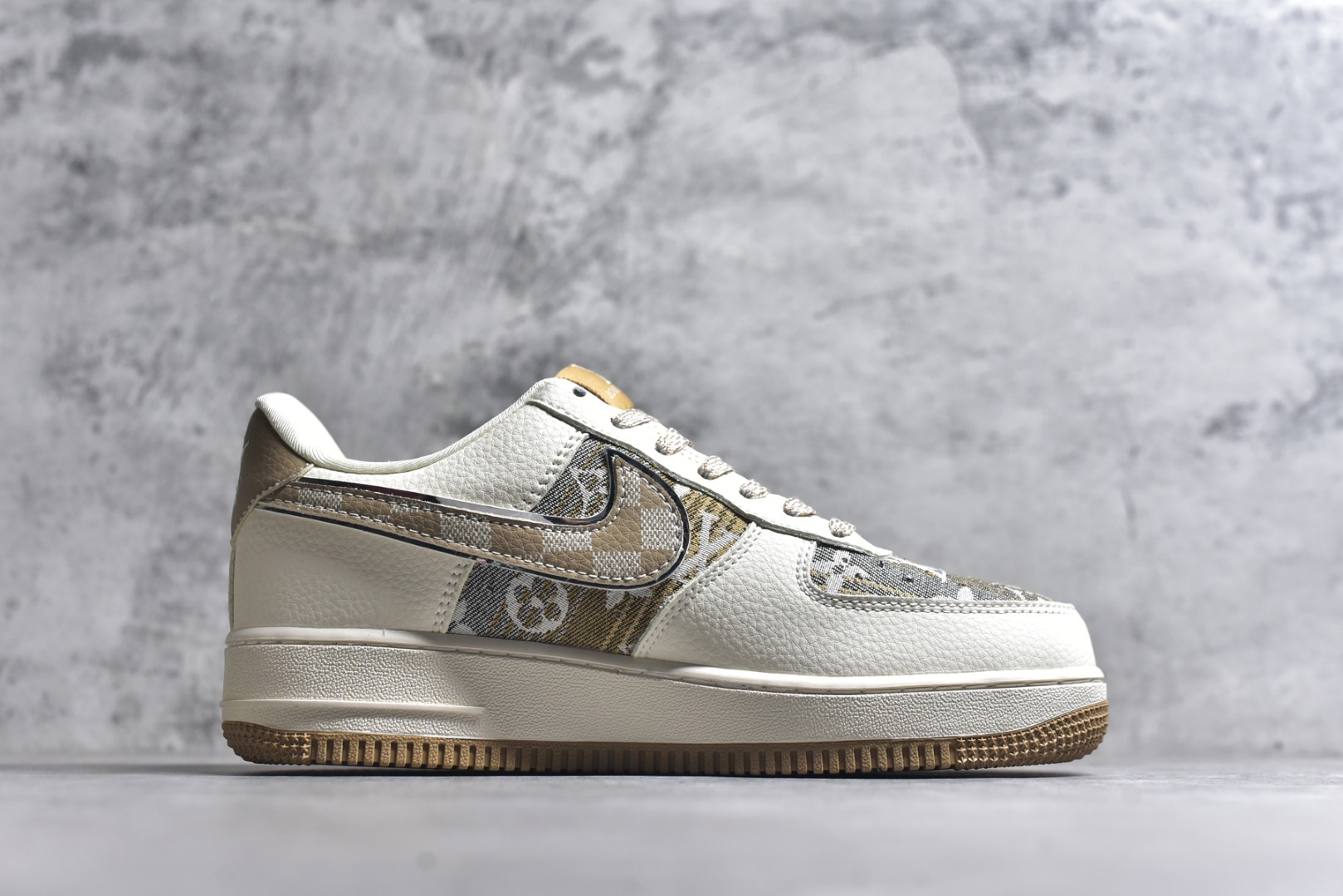 图片[3]-#Stussy x Air Force 1 Low LV联名 原楦头原纸板 打造纯正空军版型 #专注外贸渠道 全掌内置蜂窝气垫 #原盒配件 原厂中底钢印、拉帮完美 官方同步上架 货号：XL1979-107 尺码：36 36.5 37.5 38 38.5 39 40 40.5 41 42 42.5 43 44 44.5 45-选品中心