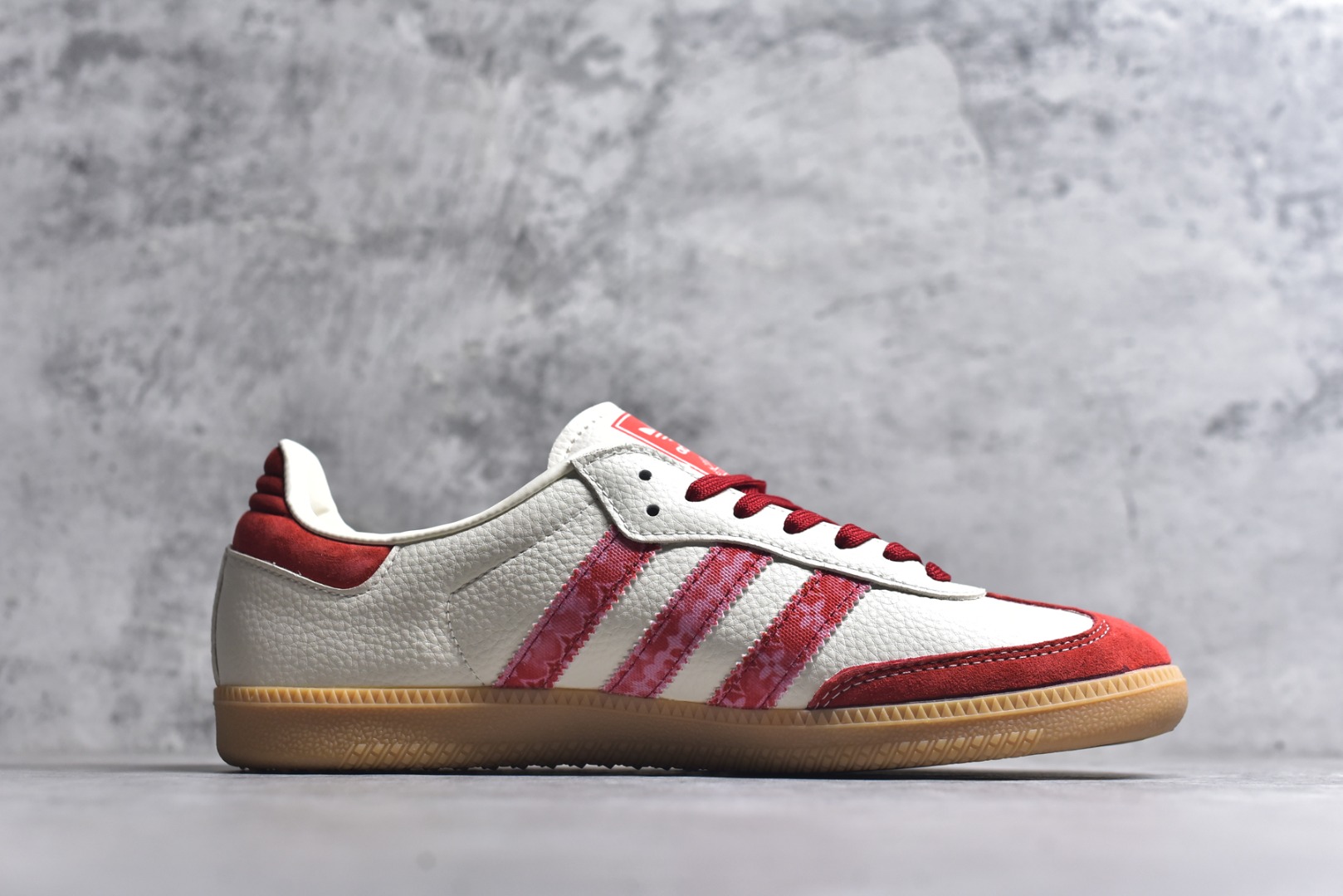 图片[3]-#独家实拍✨Adidas SAMBA OG 德训鞋 高端定制桑巴系列 大厂纯原品质出货 超高清洁度 细节完美 舒适百搭 低帮休闲板鞋 男女同款 货号：DX0008 尺码：36 36.5 37 38 38.5 39 40 40.5 41 42 42.5 43 44 44.5 45-选品中心