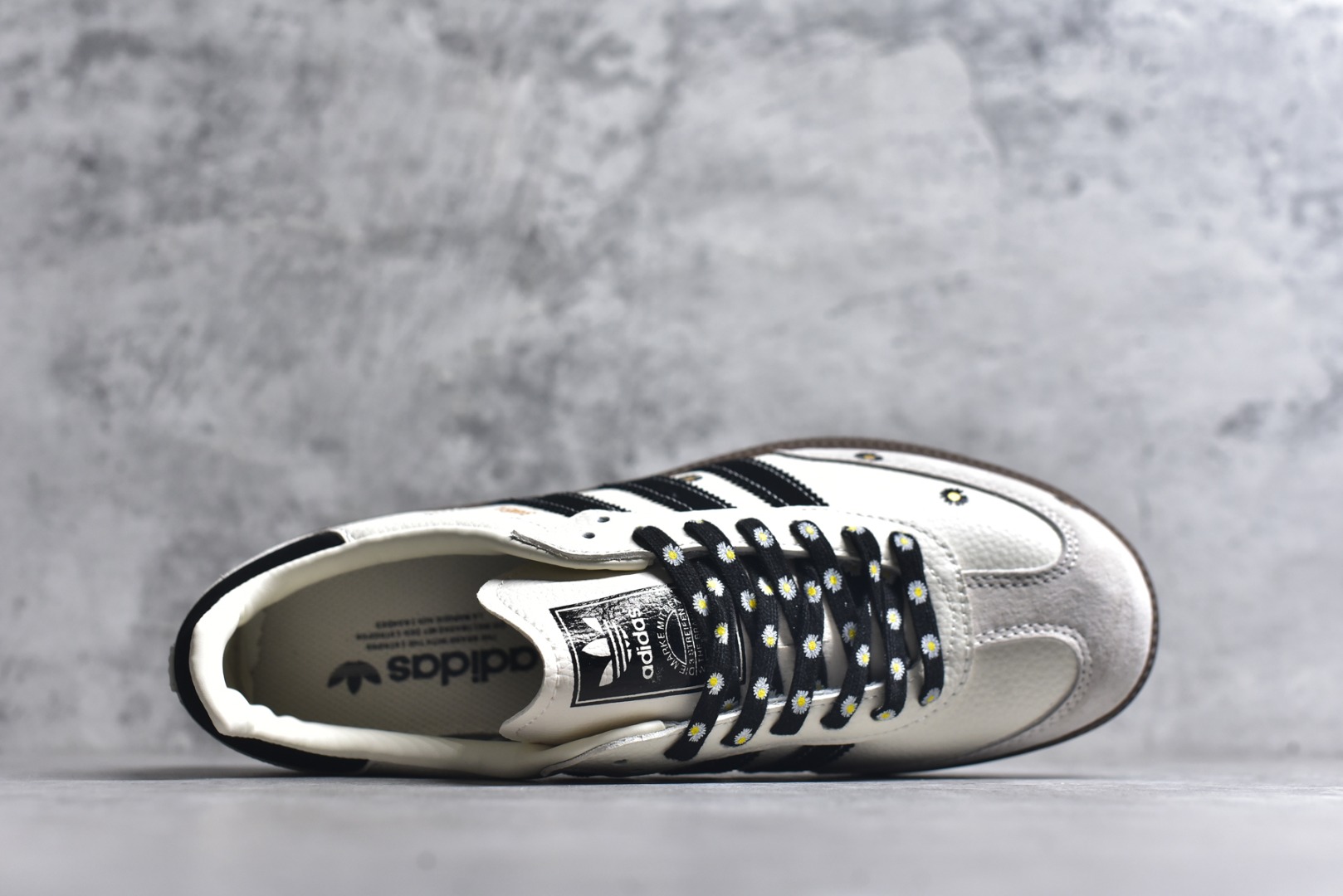 图片[4]-#独家实拍✨Adidas SAMBA OG 德训鞋 高端定制桑巴系列 大厂纯原品质出货 超高清洁度 细节完美 舒适百搭 低帮休闲板鞋 男女同款 货号：DX0005 尺码：36 36.5 37 38 38.5 39 40 40.5 41 42 42.5 43 44 44.5 45-选品中心