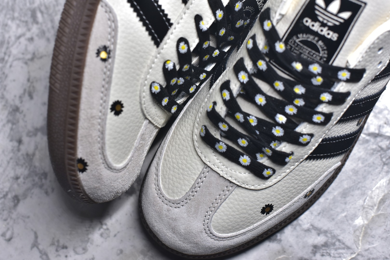 图片[8]-#独家实拍✨Adidas SAMBA OG 德训鞋 高端定制桑巴系列 大厂纯原品质出货 超高清洁度 细节完美 舒适百搭 低帮休闲板鞋 男女同款 货号：DX0005 尺码：36 36.5 37 38 38.5 39 40 40.5 41 42 42.5 43 44 44.5 45-选品中心