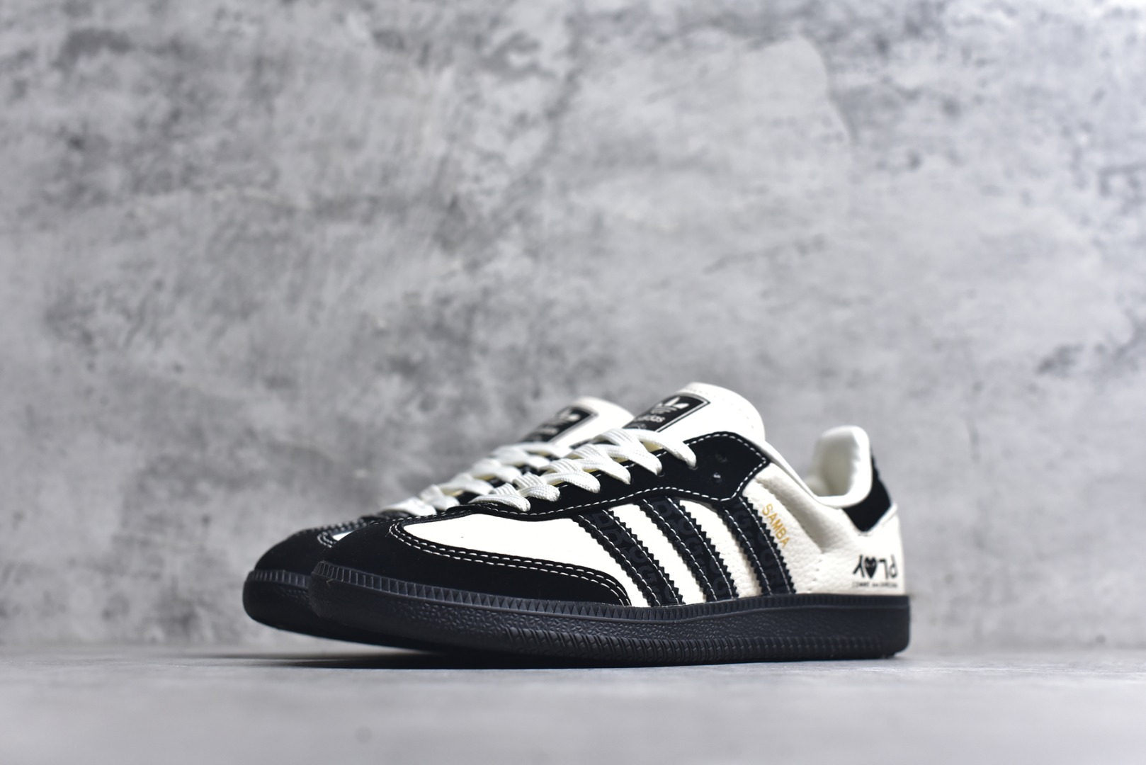 图片[2]-#独家实拍✨Adidas SAMBA OG 德训鞋 高端定制桑巴系列 大厂纯原品质出货 超高清洁度 细节完美 舒适百搭 低帮休闲板鞋 男女同款 货号：DX0006 尺码：36 36.5 37 38 38.5 39 40 40.5 41 42 42.5 43 44 44.5 45-选品中心