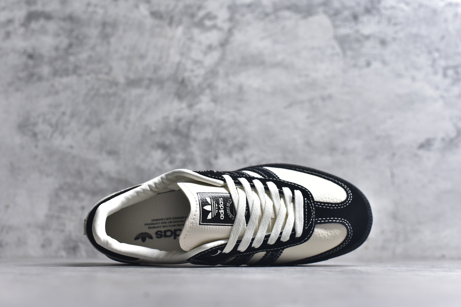 图片[4]-#独家实拍✨Adidas SAMBA OG 德训鞋 高端定制桑巴系列 大厂纯原品质出货 超高清洁度 细节完美 舒适百搭 低帮休闲板鞋 男女同款 货号：DX0006 尺码：36 36.5 37 38 38.5 39 40 40.5 41 42 42.5 43 44 44.5 45-选品中心