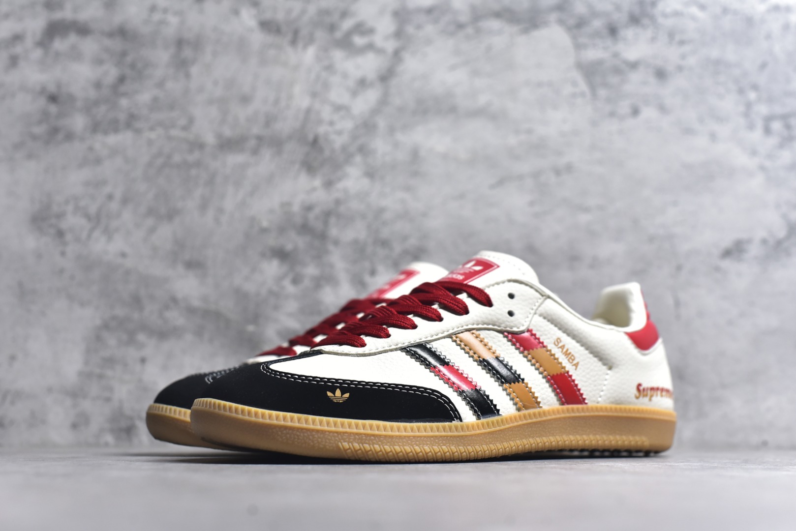 图片[2]-#独家实拍✨Adidas SAMBA OG 德训鞋 高端定制桑巴系列 大厂纯原品质出货 超高清洁度 细节完美 舒适百搭 低帮休闲板鞋 男女同款 货号：DX0004 尺码：36 36.5 37 38 38.5 39 40 40.5 41 42 42.5 43 44 44.5 45-选品中心