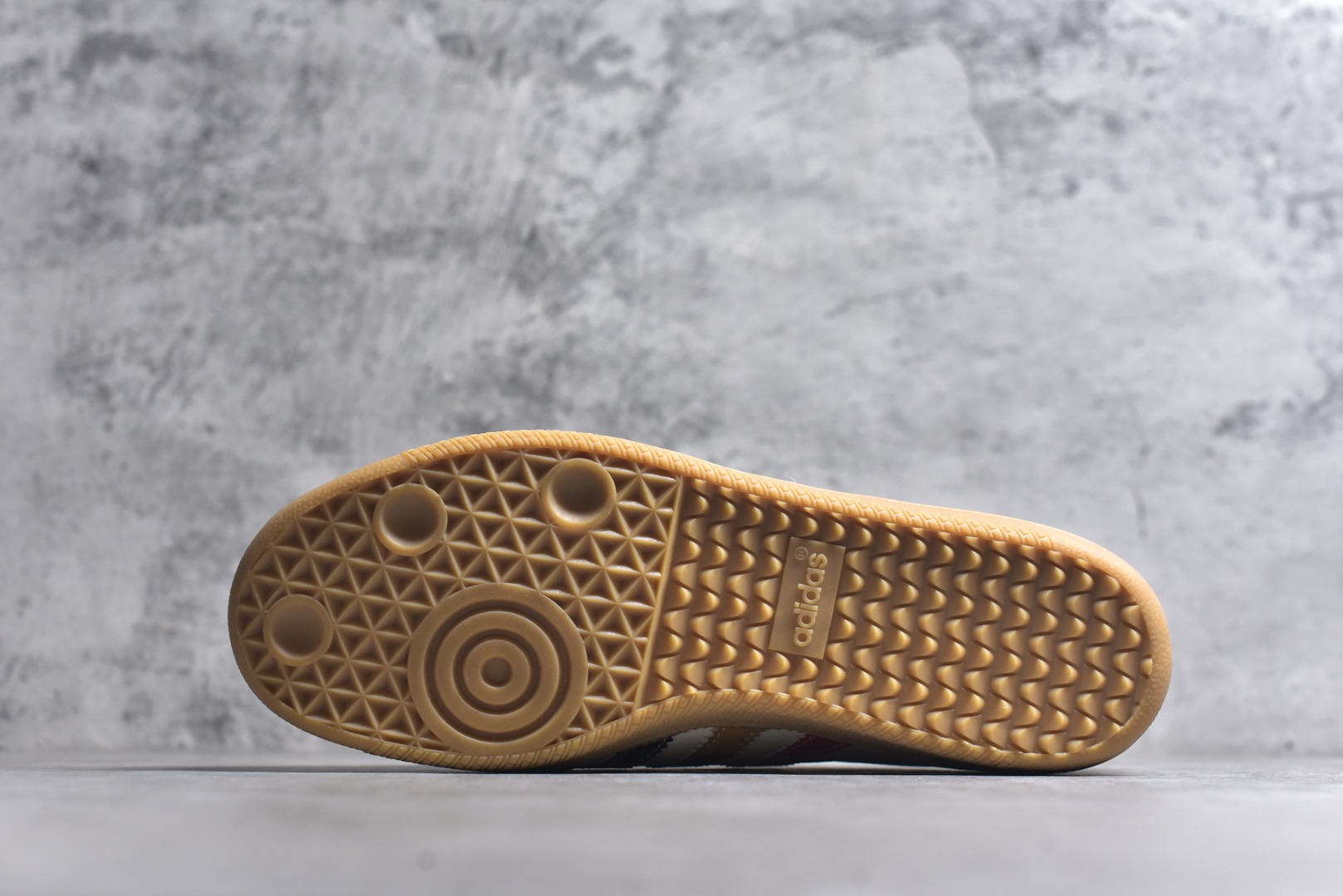 图片[6]-#独家实拍✨Adidas SAMBA OG 德训鞋 高端定制桑巴系列 大厂纯原品质出货 超高清洁度 细节完美 舒适百搭 低帮休闲板鞋 男女同款 货号：DX0004 尺码：36 36.5 37 38 38.5 39 40 40.5 41 42 42.5 43 44 44.5 45-选品中心