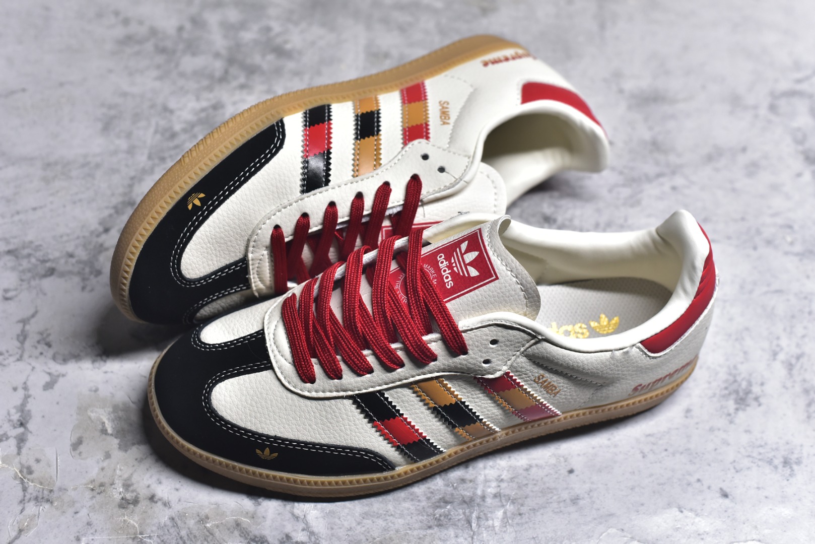 图片[7]-#独家实拍✨Adidas SAMBA OG 德训鞋 高端定制桑巴系列 大厂纯原品质出货 超高清洁度 细节完美 舒适百搭 低帮休闲板鞋 男女同款 货号：DX0004 尺码：36 36.5 37 38 38.5 39 40 40.5 41 42 42.5 43 44 44.5 45-选品中心