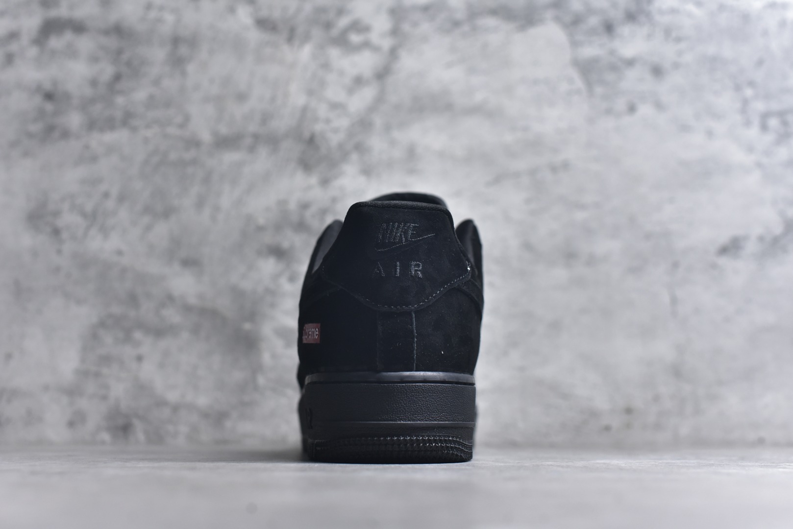 图片[5]-#海外爆款限量发售！公司级Nike Air Force 1 \’07 Low “Supreme联名——全猪八”空军一号 高端定制 低帮 运动鞋 休闲鞋 折边针车 工艺难度大 原楦头原纸板 原装鞋盒 定制五金配件 内置全掌气垫 原厂鞋底 货号：DF0188-119 尺码：36 36.5 37.5 38 38.5 39 40 40.5 41 42 42.5 43 44 44.5 45-选品中心