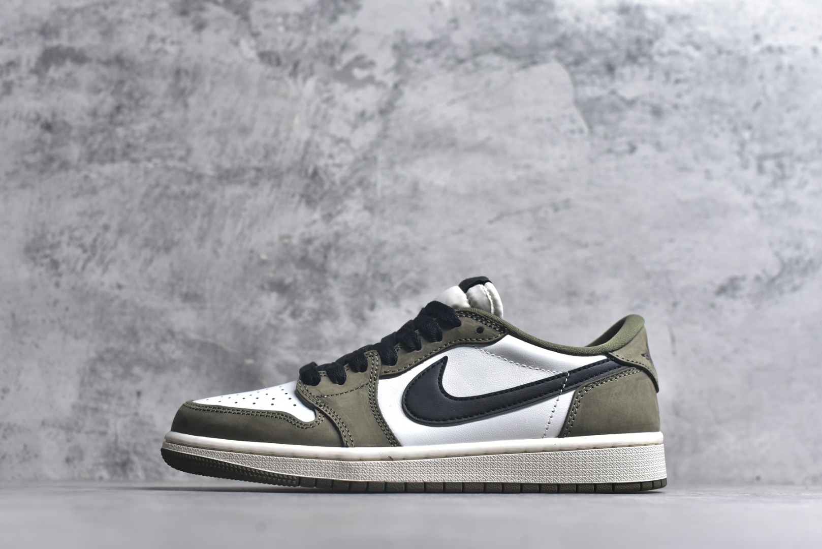 #Air Jordan 1 AJ1乔1低帮休闲板鞋 HQ6998-200 大厂代工流水线打造 纯原级既视感 细节随意对比 尺码：36 36.5 37.5 38 38.5 39 40 40.5 41 42 42.5 43 44 44.5 45 46 47.5-选品中心