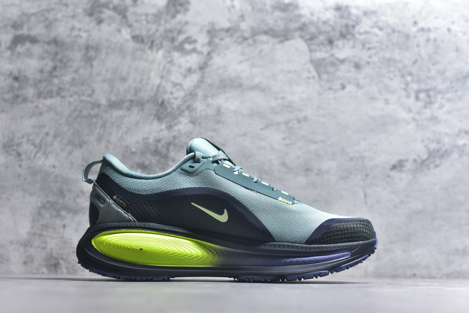 图片[3]-#Nike Air Zoom Vomero 18 GTX 登月18 缓震休闲跑鞋 HQ7001-300 尺码：36-45-选品中心