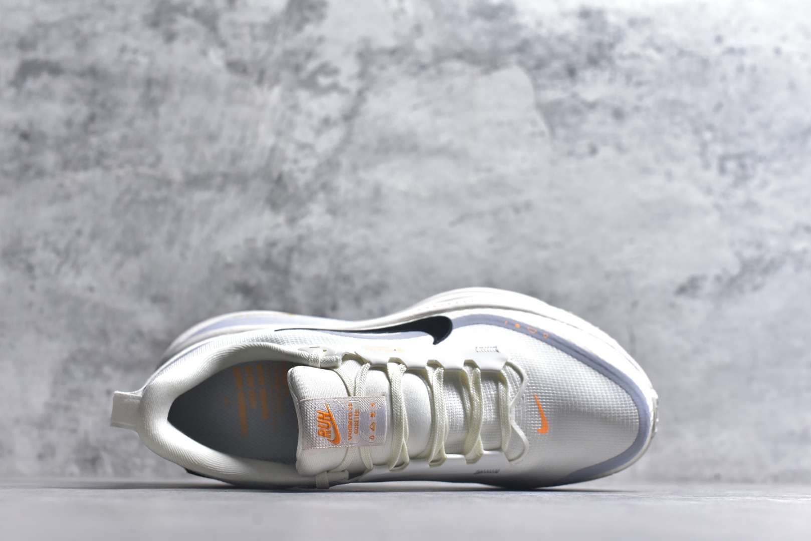 图片[4]-#Nike Air Zoom Vomero 18 GTX 登月18 缓震休闲跑鞋 HQ7001-100 尺码：36-45-选品中心
