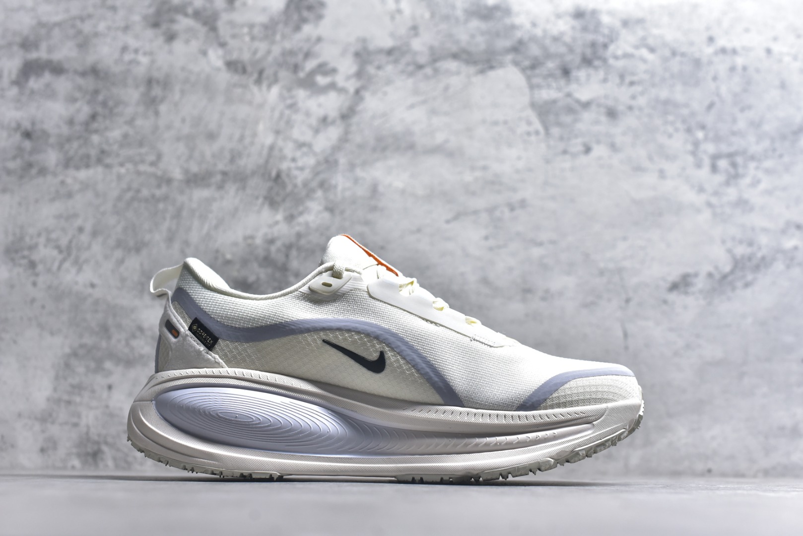 图片[3]-#Nike Air Zoom Vomero 18 GTX 登月18 缓震休闲跑鞋 HQ7001-100 尺码：36-45-选品中心