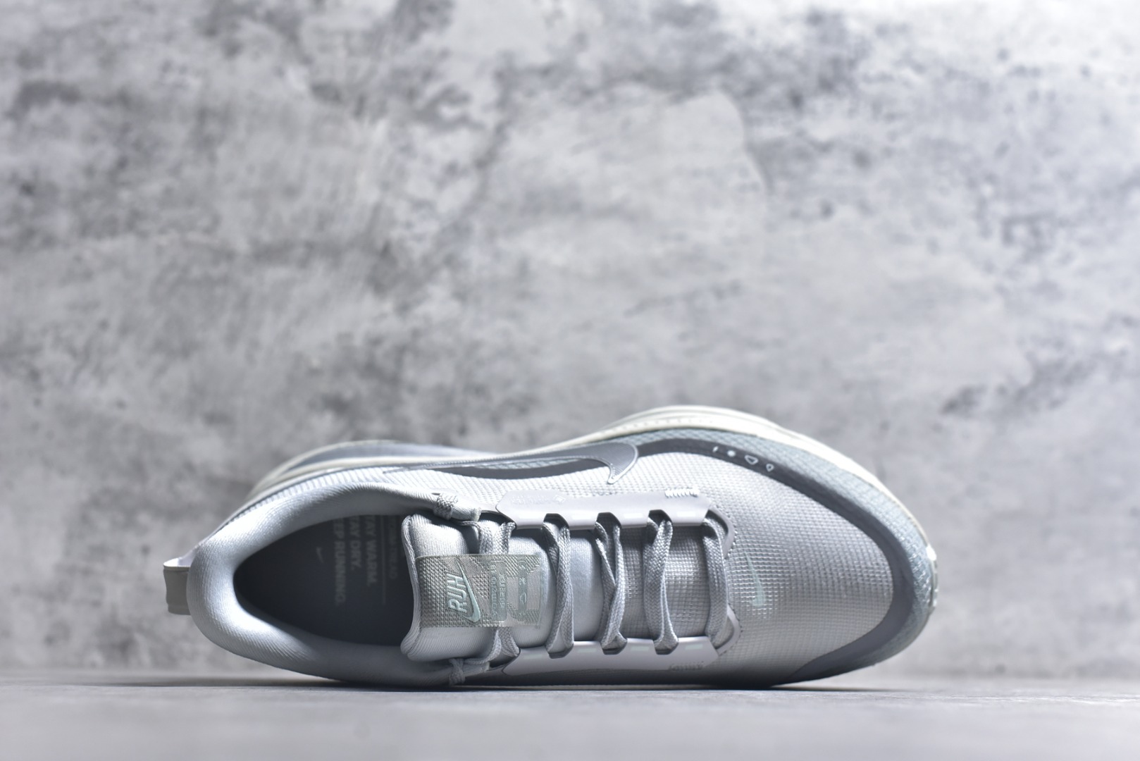 图片[4]-#Nike Air Zoom Vomero 18 GTX 登月18 缓震休闲跑鞋 HQ7001-100 尺码：36-45-选品中心