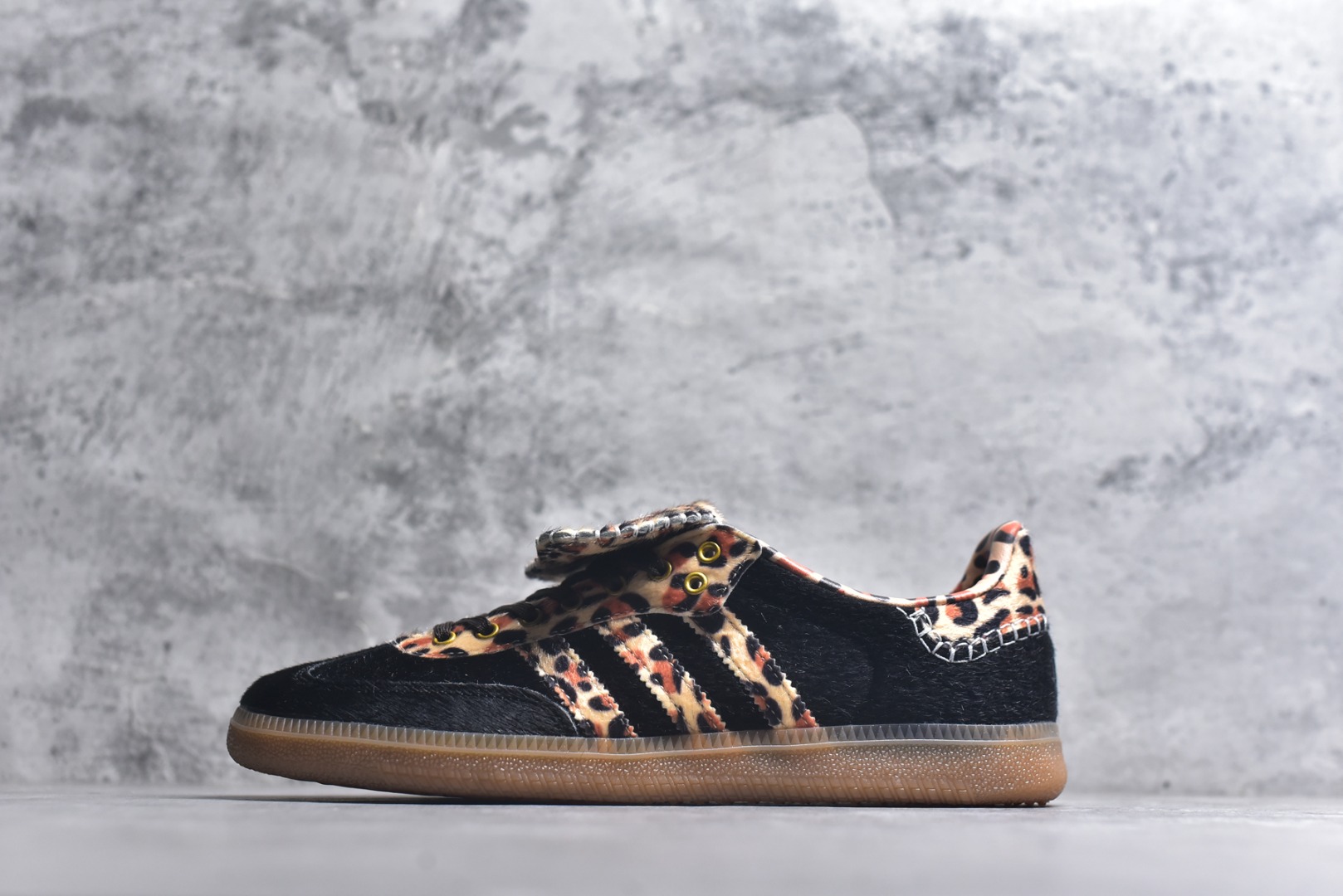 #adidas originals SAMBA LT 黑棕 货号：KJ6590 尺码：36-45-选品中心