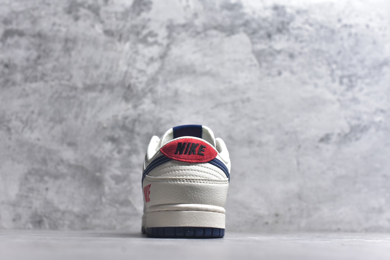 图片[5]-#Nk SB Dunk Low Supreme联名-米白3D藏蓝勾 周年高端定制 低帮休闲板鞋 FC1688-204 #定制鞋盒 大厂纯原品质出货 超高清洁度 皮料切割干净无任何毛边 细节完美 尺码：36 36.5 37.5 38 38.5 39 40 40.5 41 42 42.5 43 44 44.5 45 9.E5-选品中心