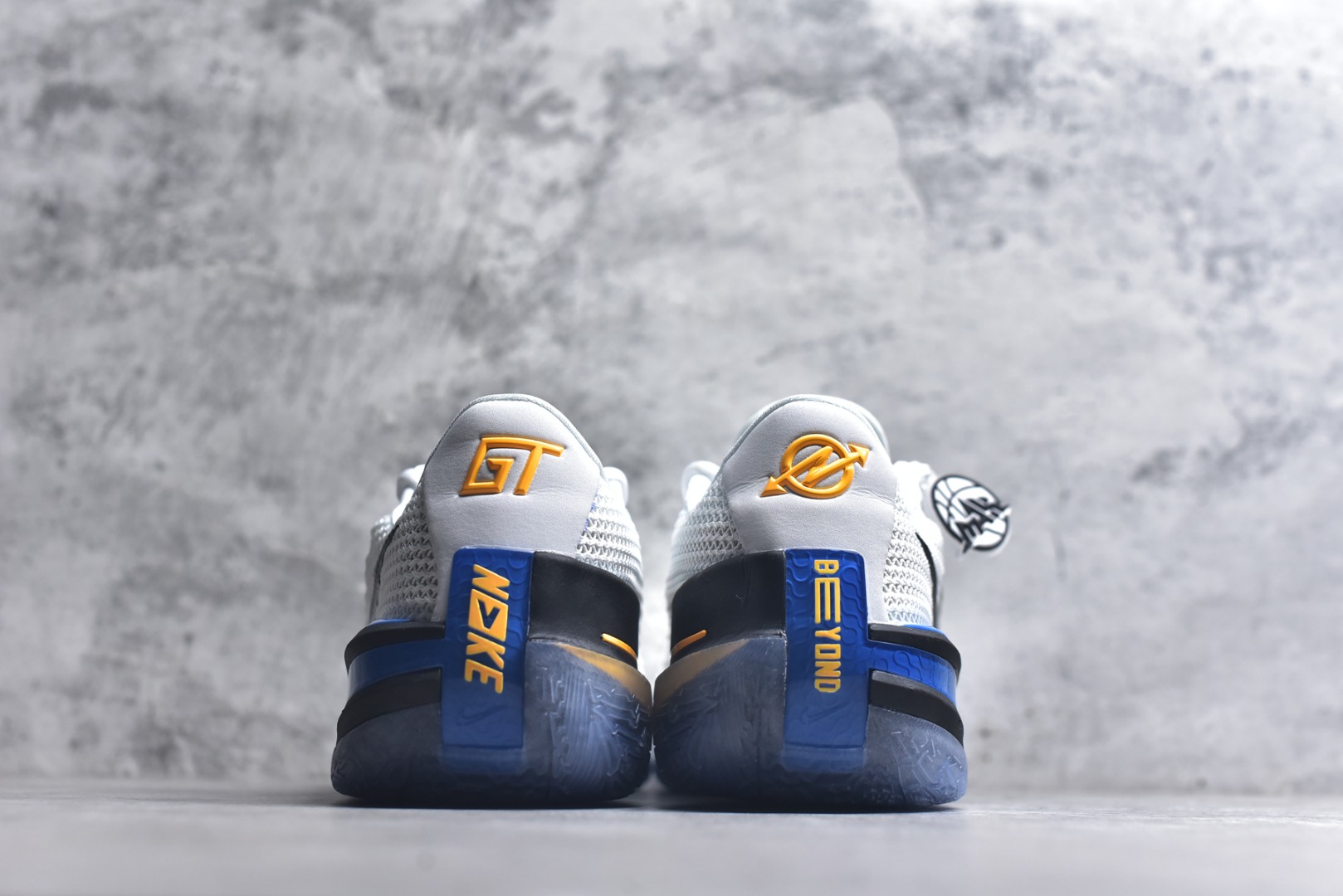 图片[5]-#Nike Air Zoom G.T.Cut EP 耐克GT实战系列篮球鞋 CZ0176-103 #完美版型 革新四层加厚复合鞋面（正品3层）鞋面强度及支撑性能完美 大底正确拼接式SWOOSH图案 #原厂REACT中底发泡模具 原厂ZOOM 配套工艺气垫 内置高韧性TPU抗扭片！ 尺码：39 40 40.5 41 42 42.5 43 44 44.5 45 46 47.5-选品中心