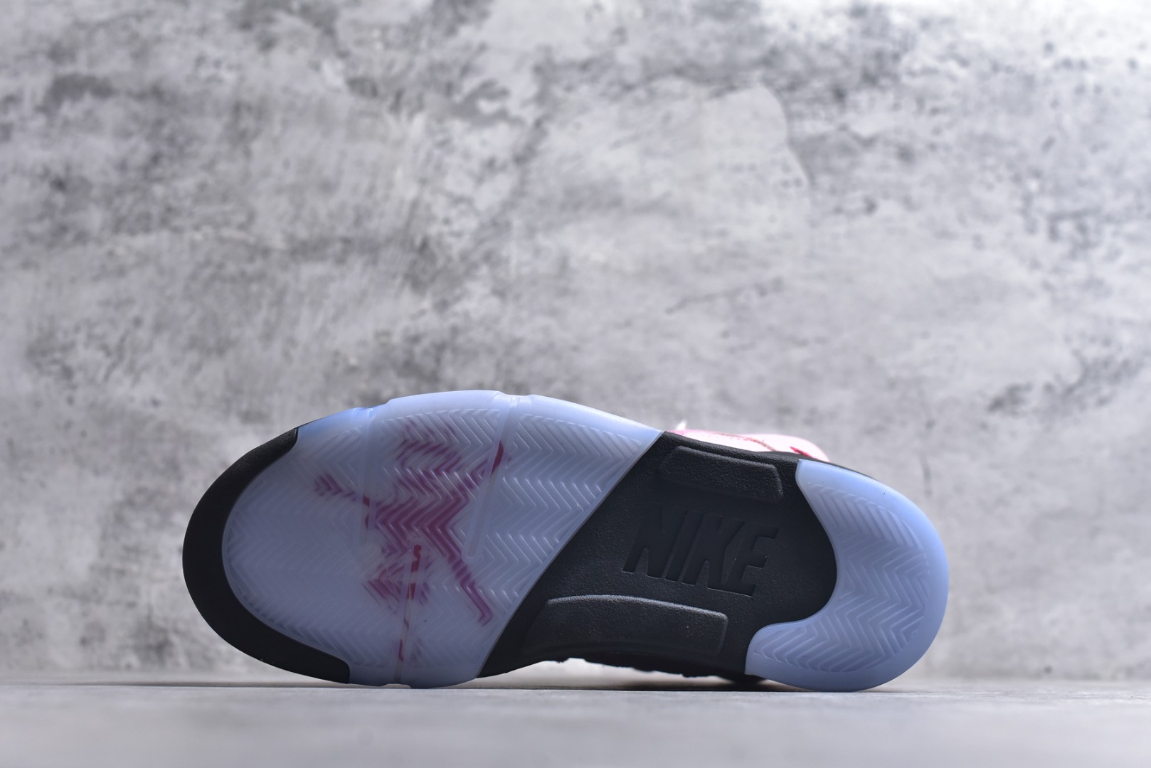 图片[6]-#顶级原版 头层皮 AJ5 乔5 粉色 DV4982-600 男女鞋 36 36.5 37.5 38 38.5 39 40 40.5 41 42 42.5 43 44 44.5 45 46 47.5-选品中心