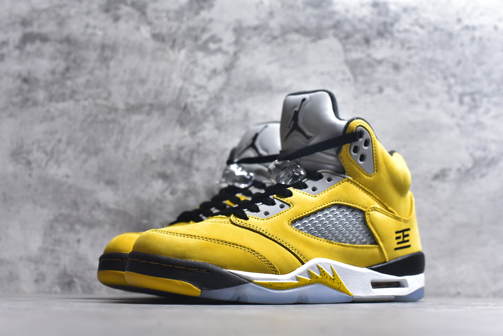 图片[2]-#顶级原版 头层皮 AJ5 乔5 黄色 IO3372-700 男鞋 40 40.5 41 42 42.5 43 44 44.5 45 46 47.5-选品中心