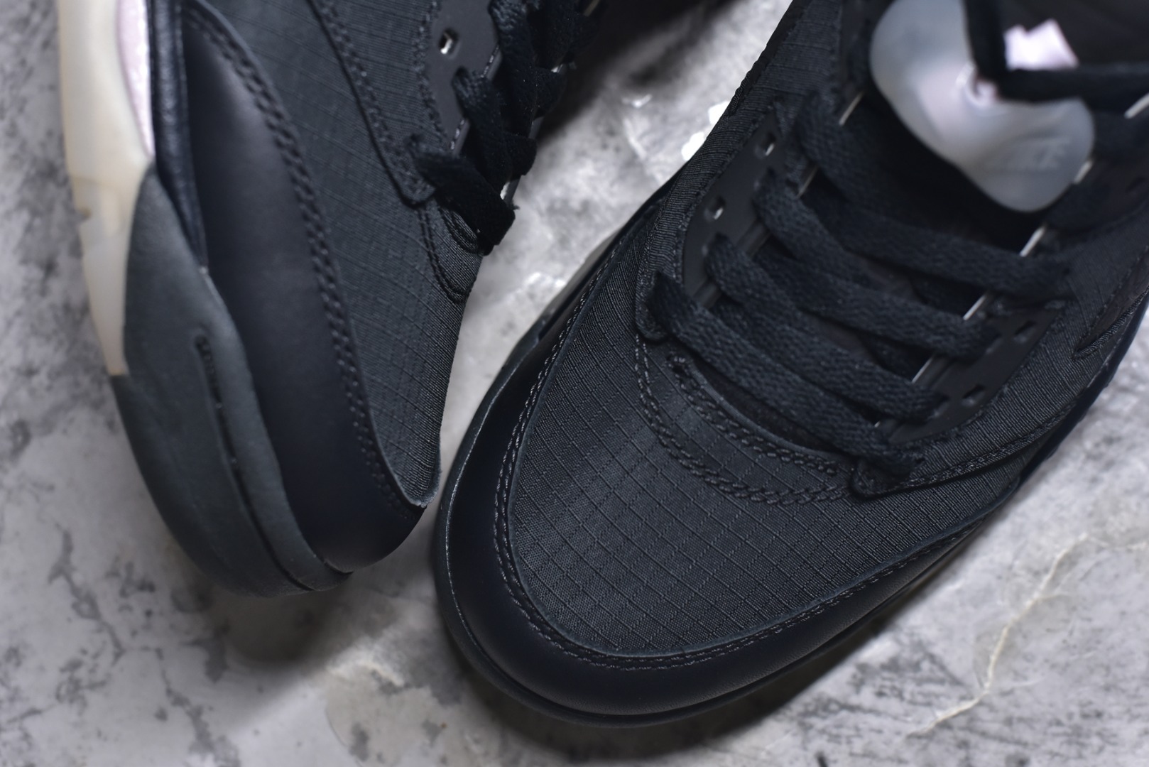 图片[8]-#顶级原版 头层皮 AJ5 乔5 黑粉 HQ3004-001 男鞋 40 40.5 41 42 42.5 43 44 44.5 45 46 47.5-选品中心