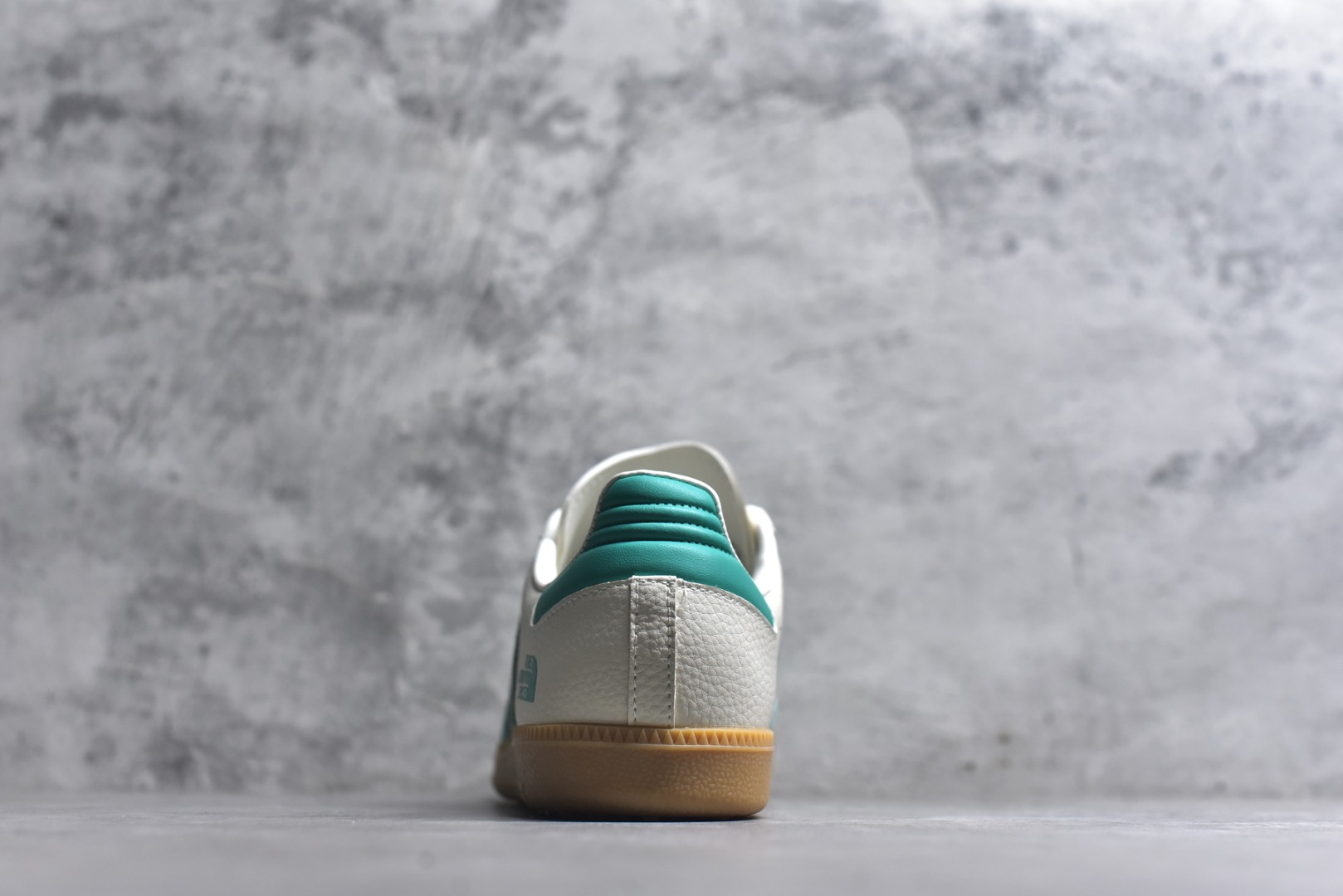 图片[5]-#独家实拍✨Adidas SAMBA OG 德训鞋 高端定制桑巴系列 大厂纯原品质出货 超高清洁度 细节完美 舒适百搭 低帮休闲板鞋 男女同款 货号：XR0012 尺码：36 36.5 37 38 38.5 39 40 40.5 41 42 42.5 43 44 44.5 45-选品中心