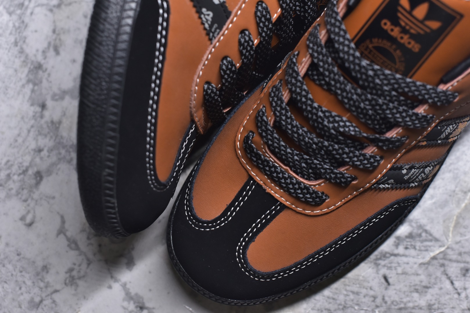 图片[8]-#独家实拍✨Adidas SAMBA OG 德训鞋 高端定制桑巴系列 大厂纯原品质出货 超高清洁度 细节完美 舒适百搭 低帮休闲板鞋 男女同款 货号：XR0008 尺码：36 36.5 37 38 38.5 39 40 40.5 41 42 42.5 43 44 44.5 45-选品中心