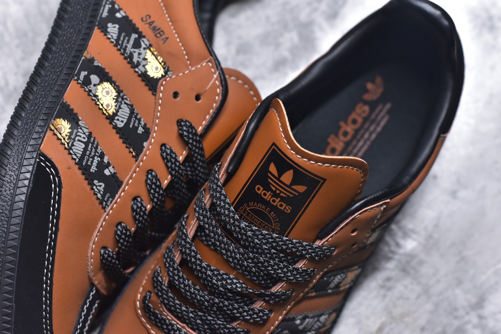 图片[9]-#独家实拍✨Adidas SAMBA OG 德训鞋 高端定制桑巴系列 大厂纯原品质出货 超高清洁度 细节完美 舒适百搭 低帮休闲板鞋 男女同款 货号：XR0008 尺码：36 36.5 37 38 38.5 39 40 40.5 41 42 42.5 43 44 44.5 45-选品中心