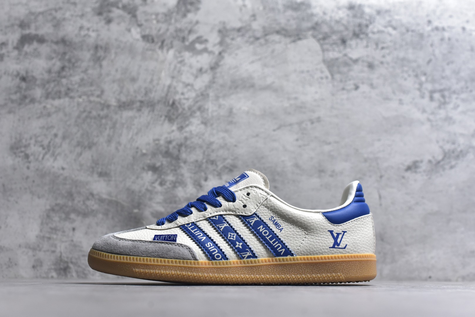 #独家实拍✨Adidas SAMBA OG 德训鞋 LV联名款 高端定制桑巴系列 大厂纯原品质出货 超高清洁度 细节完美 舒适百搭 低帮休闲板鞋 男女同款 货号：XR005 尺码：36-45（半）-选品中心