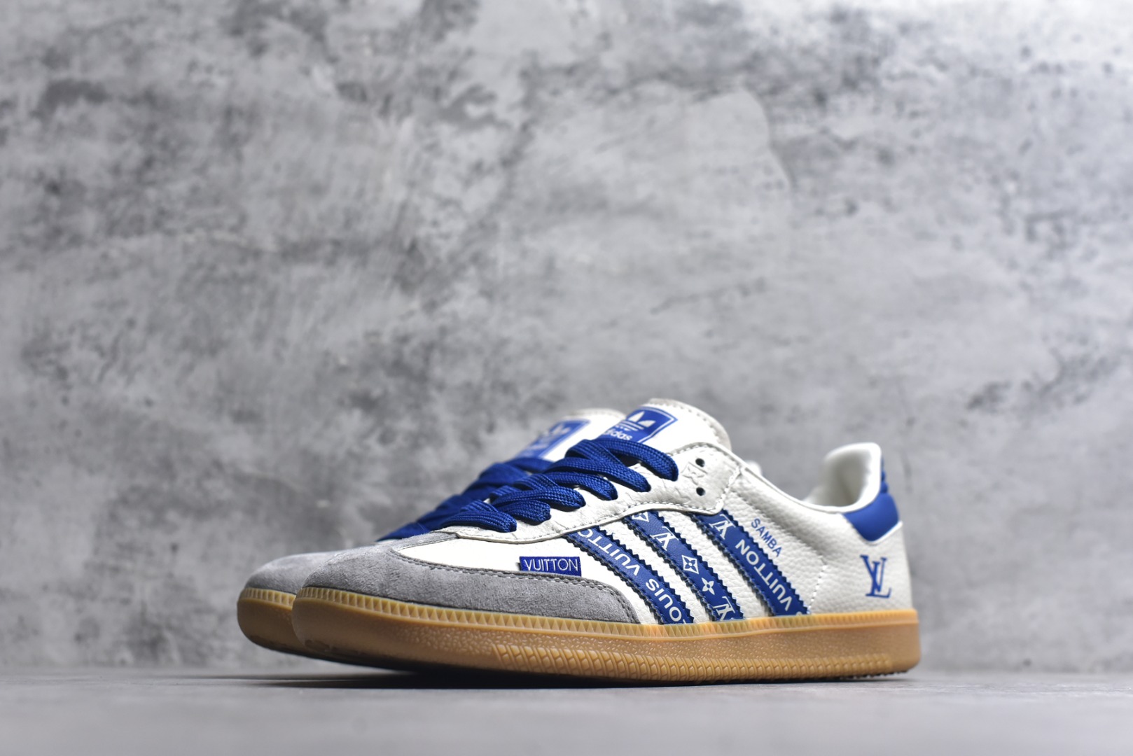 图片[2]-#独家实拍✨Adidas SAMBA OG 德训鞋 LV联名款 高端定制桑巴系列 大厂纯原品质出货 超高清洁度 细节完美 舒适百搭 低帮休闲板鞋 男女同款 货号：XR005 尺码：36-45（半）-选品中心