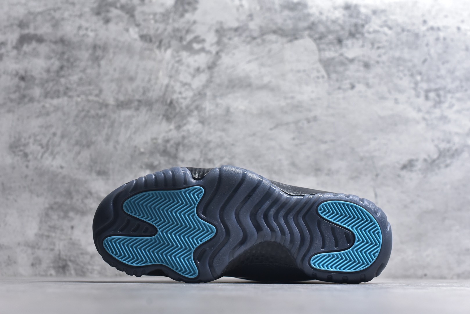 图片[6]-#Air Jordan 11 Retro AJ11乔11 文化篮球鞋专业AJ外贸大厂出品 纯原级别质感 进口头层皮料 中底拉帮线 整体清洁度等各方面细节完美 型号 CT8012-047 尺码：36 36.5 37.5 38 38.5 39 40 40.5 41 42 42.5 43 44 44.5 45 46 47.5-选品中心