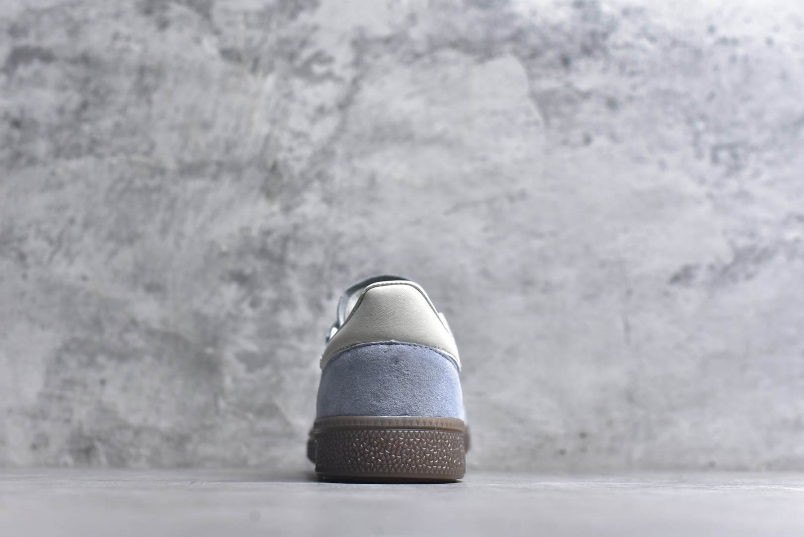 图片[5]-#Adidas Samba 桑巴舞街头系列德训运动板鞋 采用固色翻毛皮组合牛剖革鞋面材质 货号：KI5933 尺码：35.5-45-选品中心