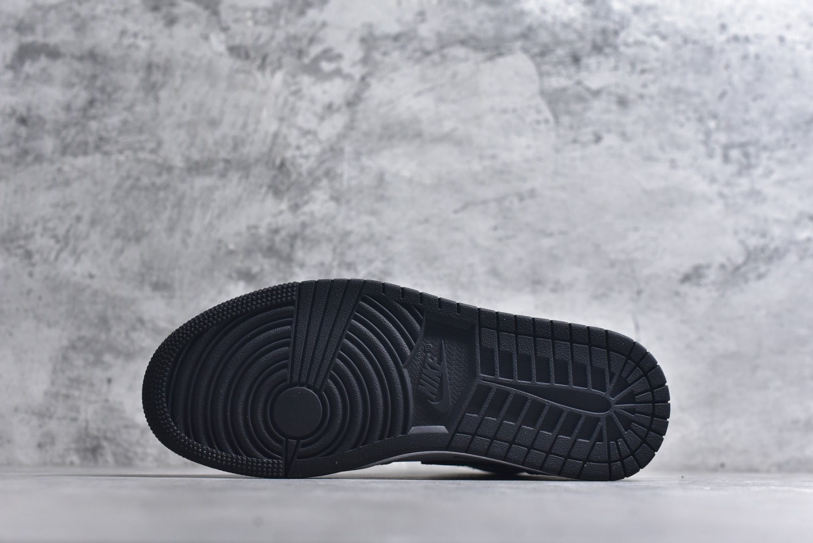 图片[6]-#乔1 高帮 倒钩闪电 联名 白黑 II7282-100 男女鞋 36 36.5 37.5 38 38.5 39 40 40.5 41 42 42.5 43 44 44.5 45 46 47.5-选品中心